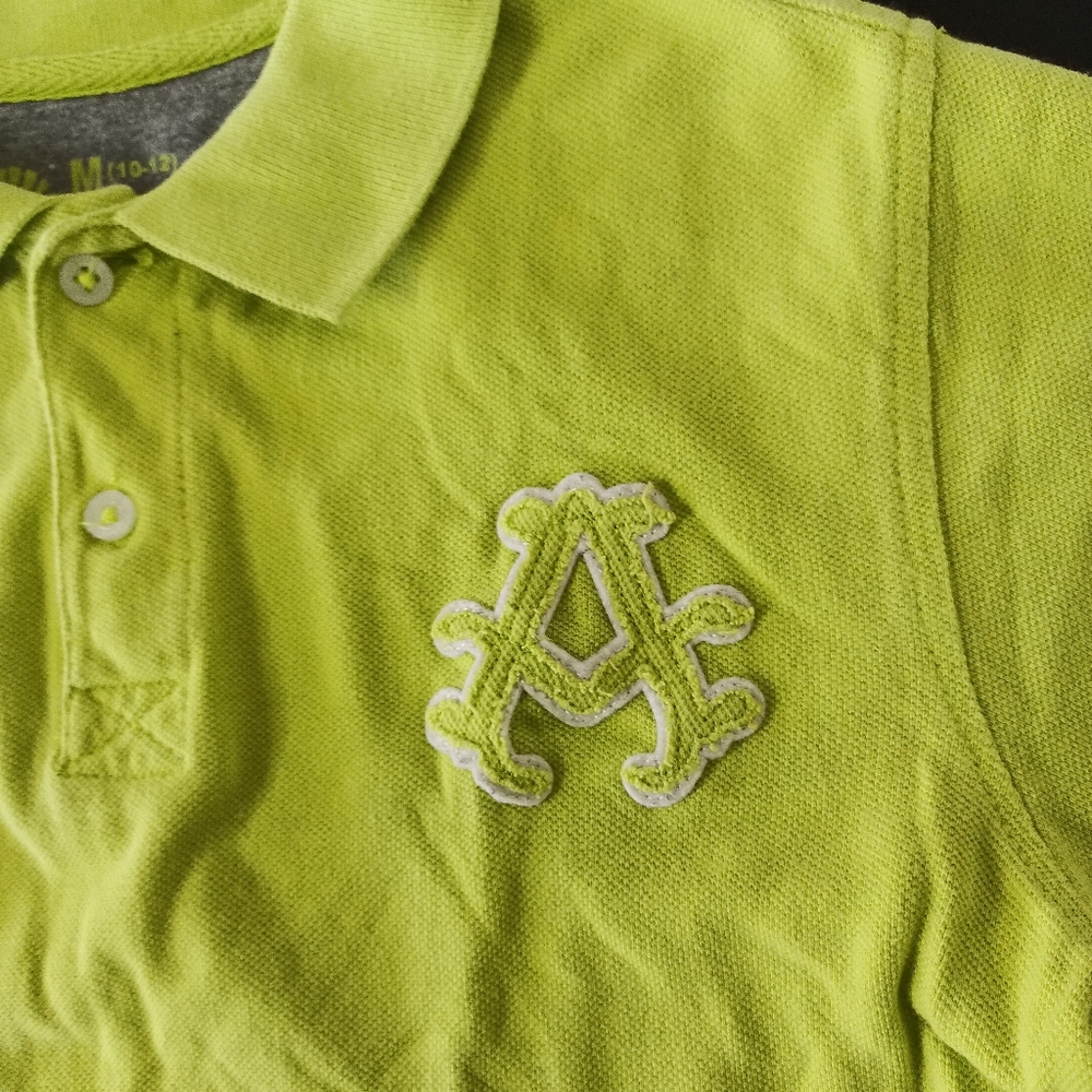 SOLD! Akademiks Boys Polo Shirt - Picture 3 of 6